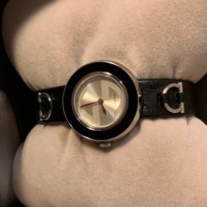 Gucci U-Play Watch w/ 2 interchangeable Bands